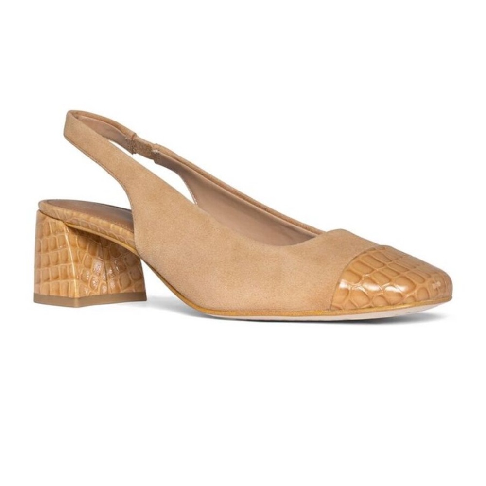 Donald Pliner Amore Pump